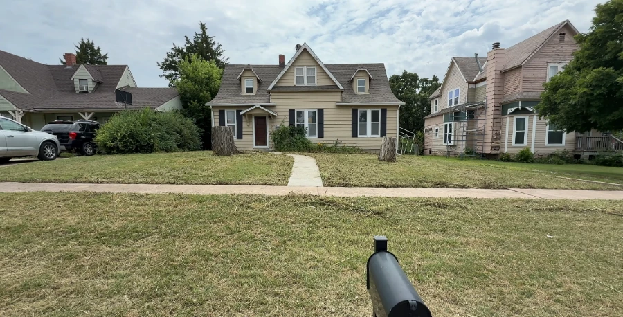 Cleaned front yard and sidewalk in Heritage Oaks Killeen after lawn service